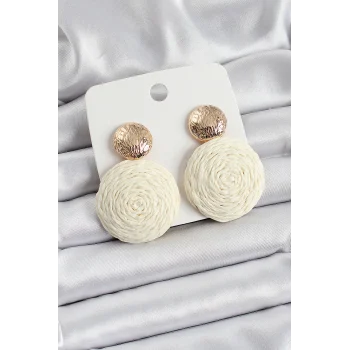 Krem Daire Figürlü Hasır Örgü Model Gold Renk Kadın Küpe