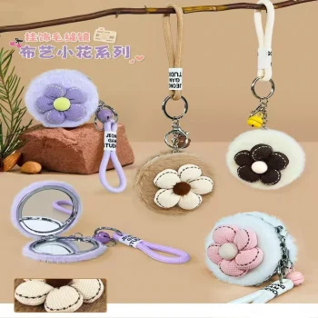 Papatya Tasarımlı Peluş Cep Aynası