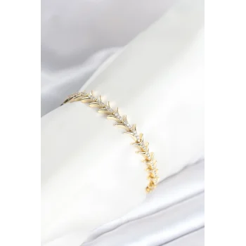 Pirinç Gold Renk Balık Sırtı Model Zirkon Taşlı Kadın Bileklik