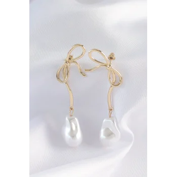 Pirinç Gold Renk Fiyonk Model İnci Taşlı Uzun Küpe