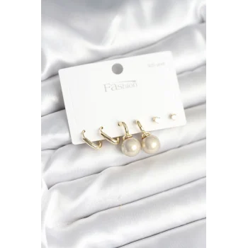 Pirinç Gold Renk İnci Detaylı 925 Gümüş Çivili Kadın Küpe Seti