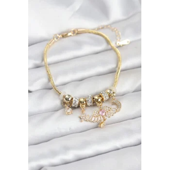 Pirinç Gold Renk Kanatlı Charmlı Kadın Bileklik