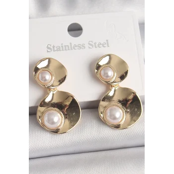 Pirinç Gold Renk Sallantı İnci Detaylı Daire Plaka Model Kadın Küpe