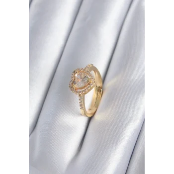 Pirinç Gold Renk Zirkon Taşlı Kalp Charm Model Kadın Yüzük