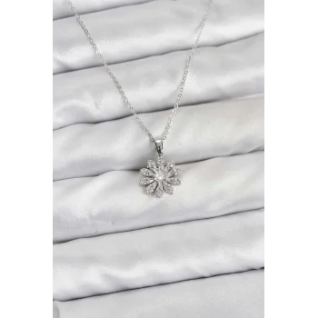 Pirinç Gümüş Renk Çiçek Model Kadın Kolye
