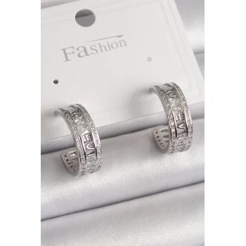 Pirinç Gümüş Renk Zirkon Taşlı İşleme Detay Halka Model Kadın Küpe