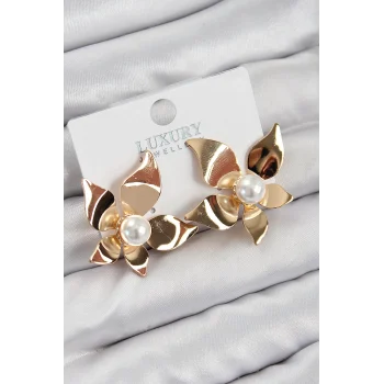 Pirinç İnci Detaylı Çiçek Model Gold Renk Kadın Küpe