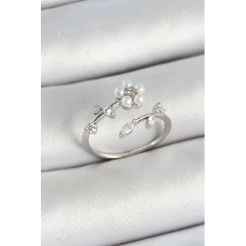 Pirinç İnci Detaylı Papatya Figürlü Zirkon Taşlı Gümüş Renk Ayarlanabilir Kadın Yüzük