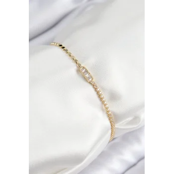 Pirinç Zirkon Taşlı Dikdörtgen Model Ezme Zincir Gold Renk Kadın Bileklik