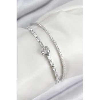 Pirinç Zirkon Taşlı Kalp Model Gümüş Renk Kadın Bileklik