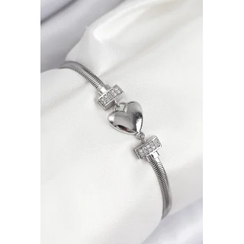 Pirinç Zirkon Taşlı Kalp Model Gümüş Renk Kadın Bileklik