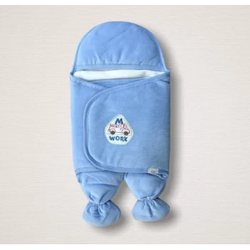 Luz&Pos Yenidoğan Araba Nakışlı Fitilli Kadife Ayaklı Erkek Bebek Kundak Mavi