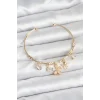 Çiçek ve Kelebek Charmlı Gold Renk Pirinç Kadın Bileklik
