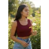 Kadın Bordo Kare Yaka Crop Top Bluz – Şık, Rahat ve Kolay Kombinlenebilir