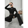 Kadın Siyah Boğazlı Crop Top ve Yüksek Bel Eşofman Takımı Spor Şık Kombin