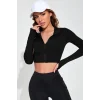 Kadın Siyah Uzun Kol Fermuarlı Parmak Geçme Detaylı Dik Yaka Crop Top Bluz
