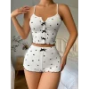 Luz&Pos Arias Closet Beyaz Üstüne Siyah Kalp Desenli Askılı Şortlu Pijama Takımı