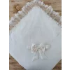 Luz&Pos Yenidoğan Hanımeli Desenli Taç Nakışlı Delüks Kundak Bebek Battaniyesi Ekru