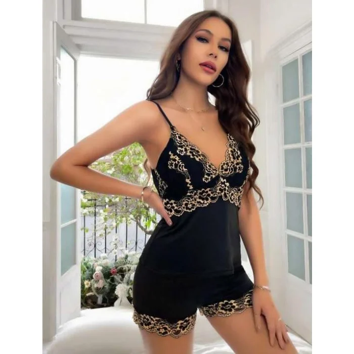 Luz&Pos Arias Closet Dantel İşlemeli Siyah İnce Askılı Saten Şortlu Takım