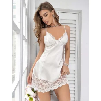 Luz&Pos Arias Closet Beyaz Dantel İşlemeli İnce Askılı Saten Kısa Fantezi Gecelik