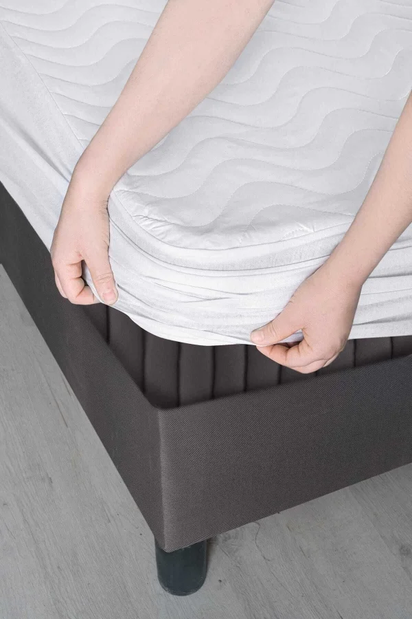 120X200 Sıvı Geçirmez Kapitoneli Tek Kişilik Alez Fitted Pamuklu