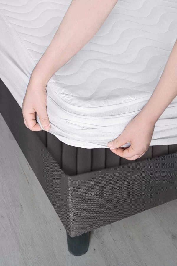 200X200 Kapitoneli Çift Kişilik Sıvı Geçirmez Alez Fitted Geçmeli Yatak Koruyucu