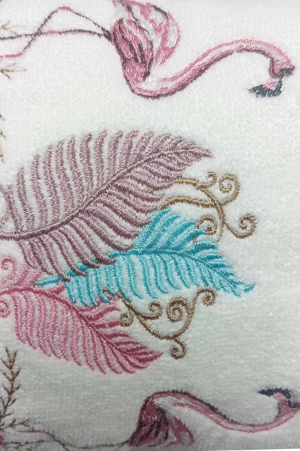 3 Lü Renkli Kuğu Nakışlı Su Taşı Kenar İşlemeli Havlu Seti 50X90 Cm
