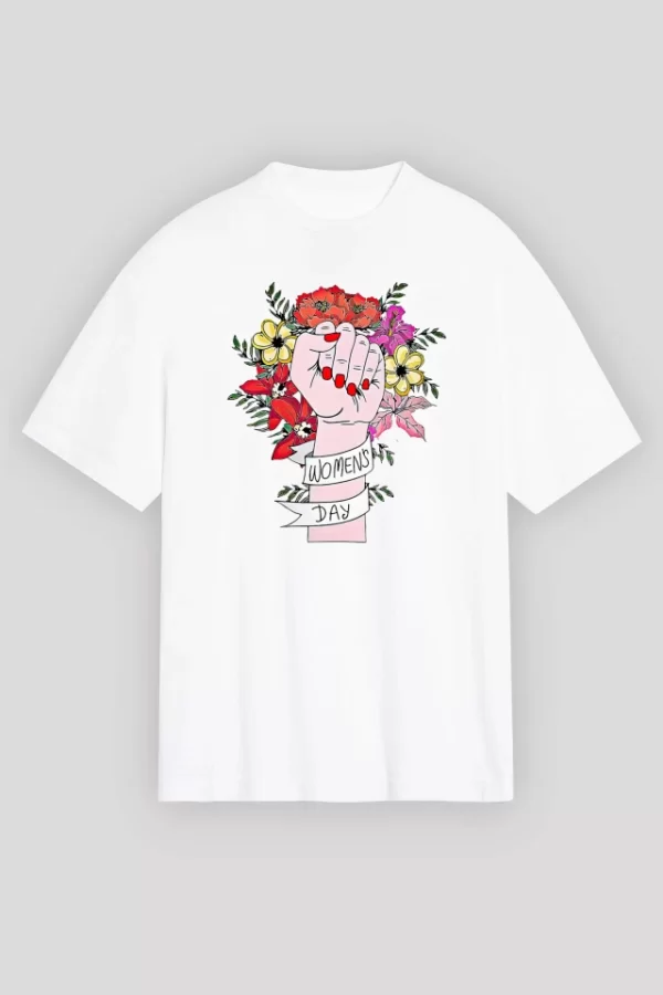 8 Mart Dünya Kadınlar Günü İçin Özel Baskılı T-shirt - Beyaz