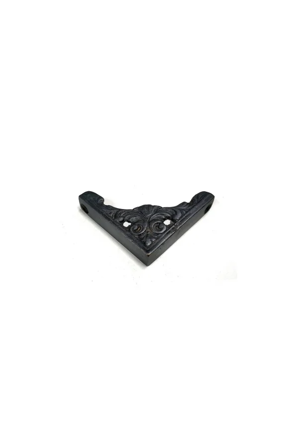 Antika Tarz Dekoratif Pirinç Köşe Süsü - 58x58 Mm, Oksit