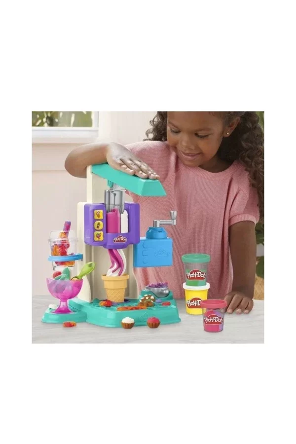 G0028 Play-doh Gökkuşağı Dondurma Makinesi Oyun Seti+3 Yaş