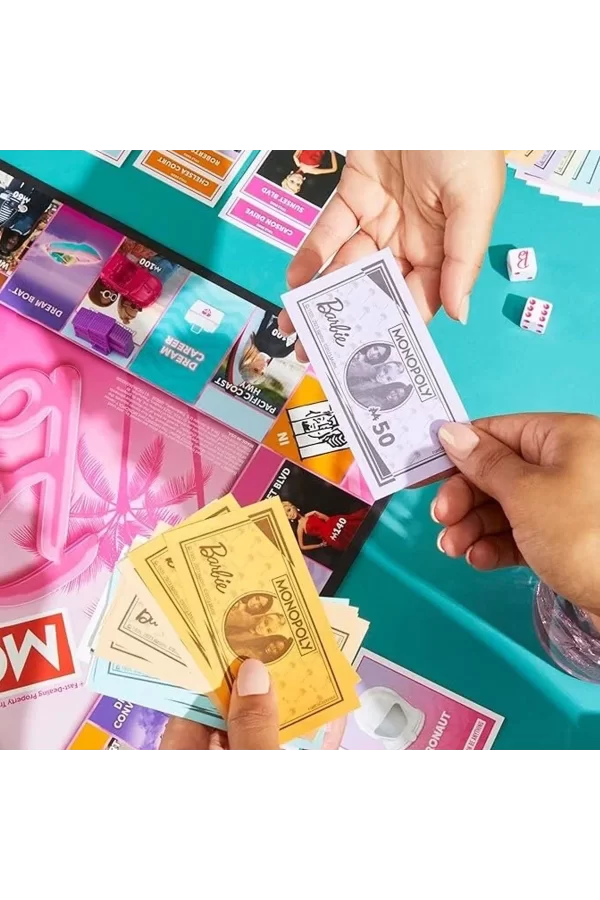 G0038 Monopoly Barbie