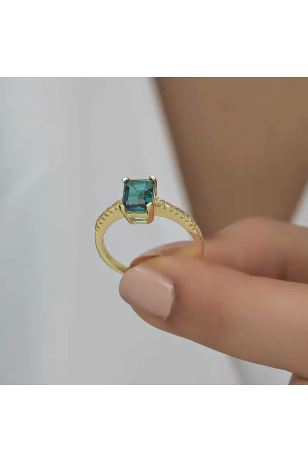 Luz&Pos Gümüş Gold Yeşil Baget Taşlı Kadın Yüzük