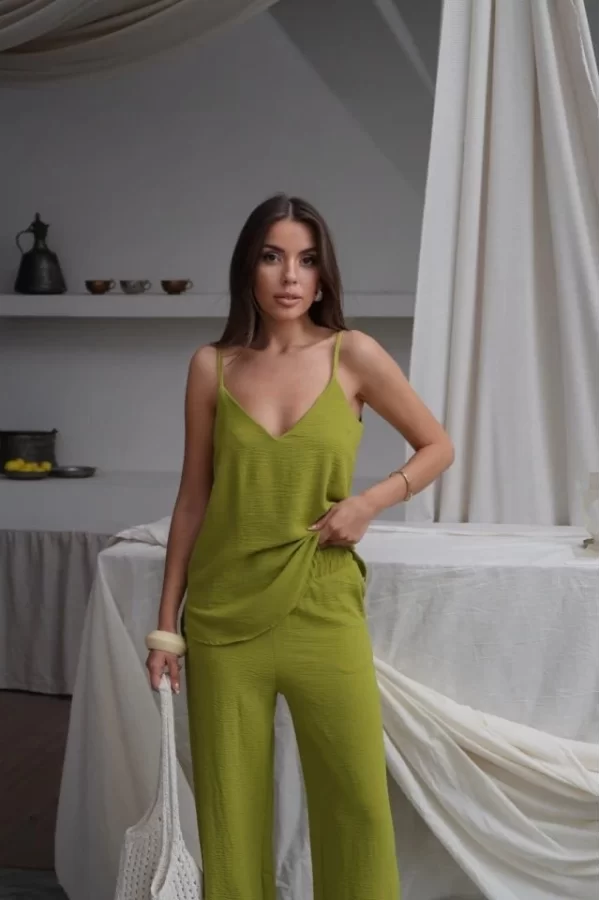 Kadın Askılı Bluz Ve Bol Paça Pantolon Ikili Takım