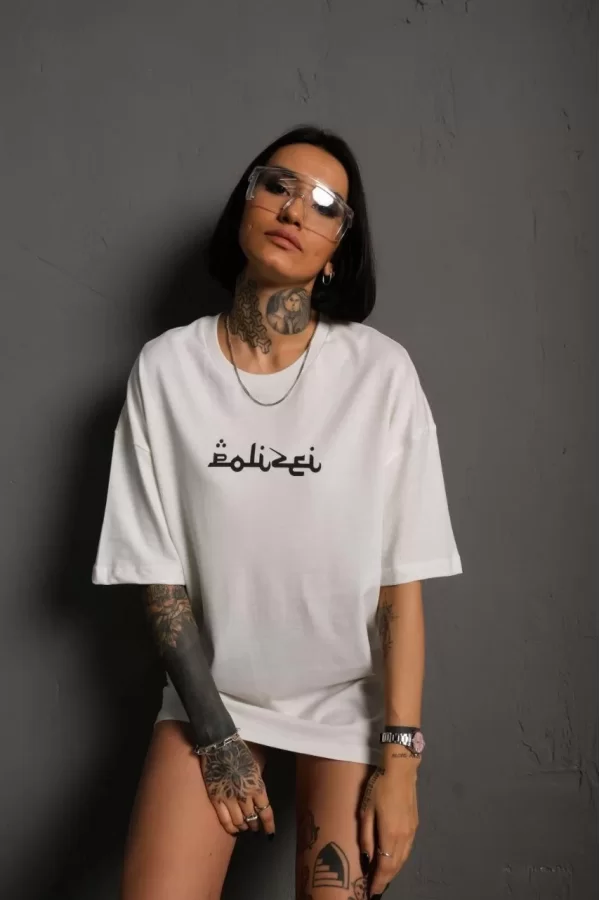 Luz&Pos Kadın Bisiklet Yakalı Sırt Baskılı Oversize T-shirt - Beyaz
