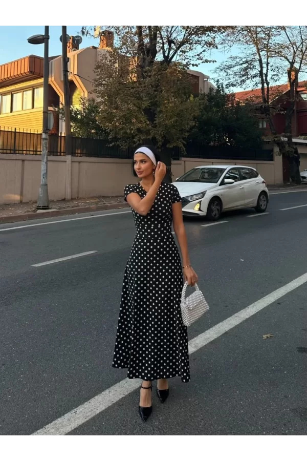 Kadın Kısa Kollu Bisiklet Yaka Puantiyeli Maksi örme Krep Elbise