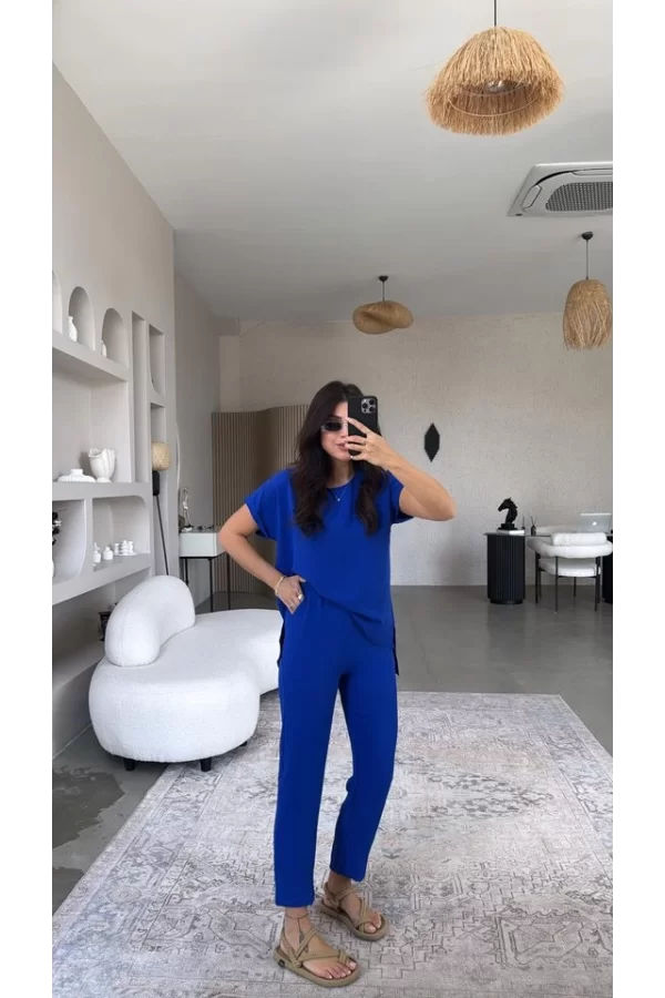 Kadın Kısa Kollu Bluz Ve Bileği Pens Detay Pantolon Ikili Takım