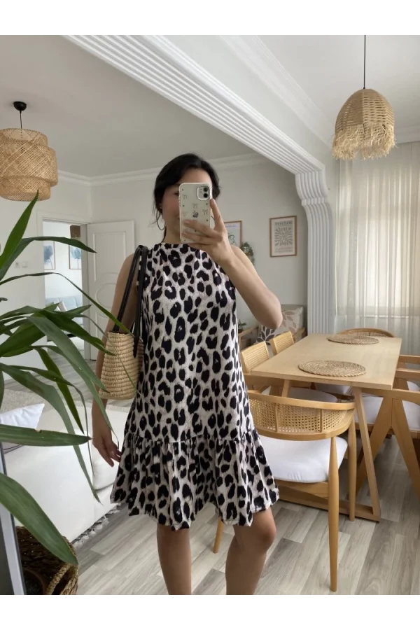 Kadın Kolsuz Sırttan Bağlamalı Fırfırlı Leopar Desenli Süprem Elbise