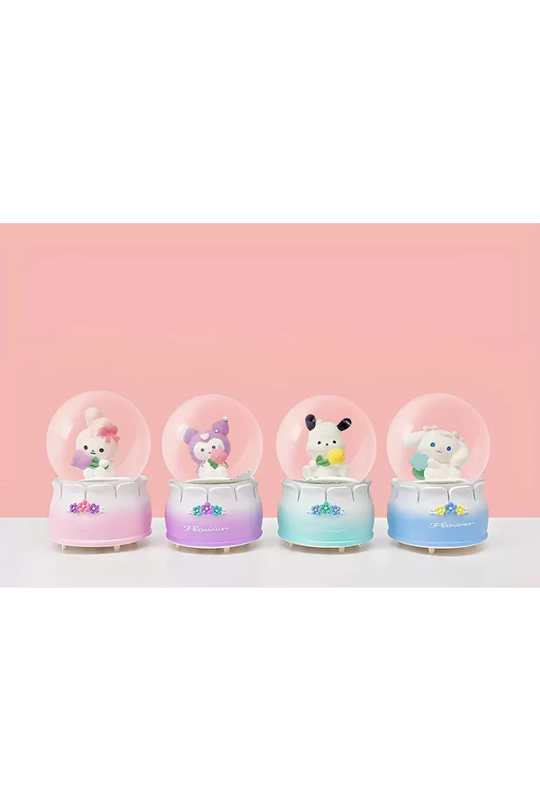 Kuromi Işıklı Kar Küresi 9 Cm Alk3398