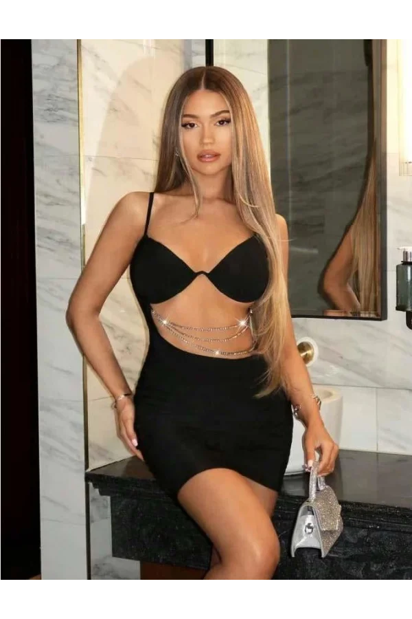 Luz&Pos Arias Closet Zincir Detaylı Göğüs Dekolteli Siyah Mini Club Elbisesi