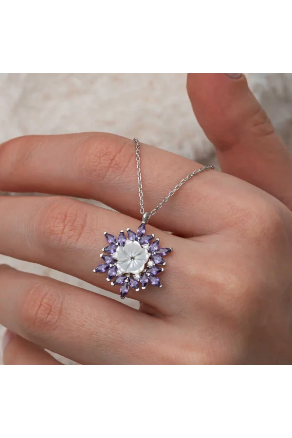 Luz&Pos Gümüş Mor Lotus Desenli Çiçek Kadın Kolye