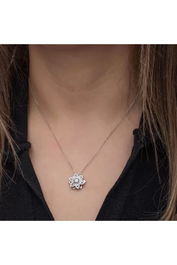 Luz&Pos ​gümüş Yıldız Baget Taşlı  Dönen Stres Kadın Kolye