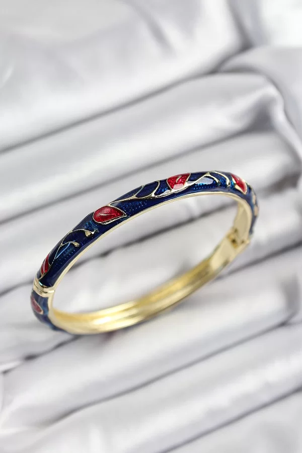 Mineli Pirinç Kırmızı ve Lacivert Yaprak Motifli Gold Renk Kadın Kelepçe