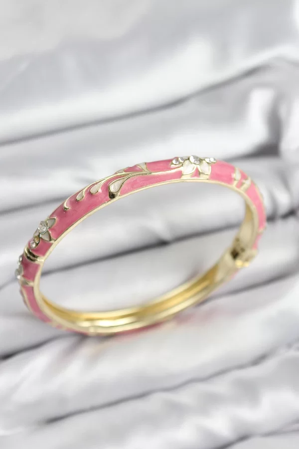 Mineli Pirinç Zirkon Taşlı Pembe Çiçek Motifli Gold Kadın Kelepçe