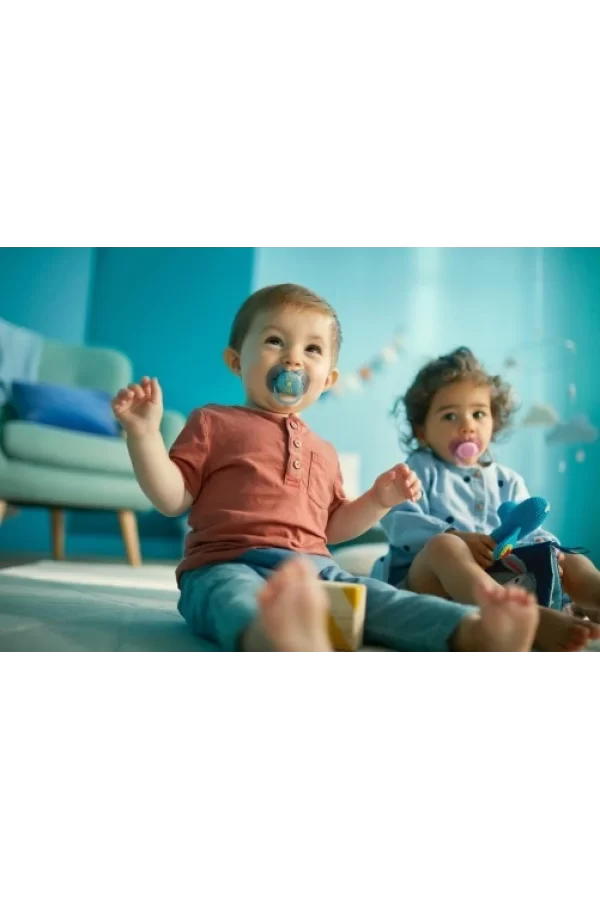 Nessiworld    Avent Ultra Soft Emzik 6-18 Ay Kız