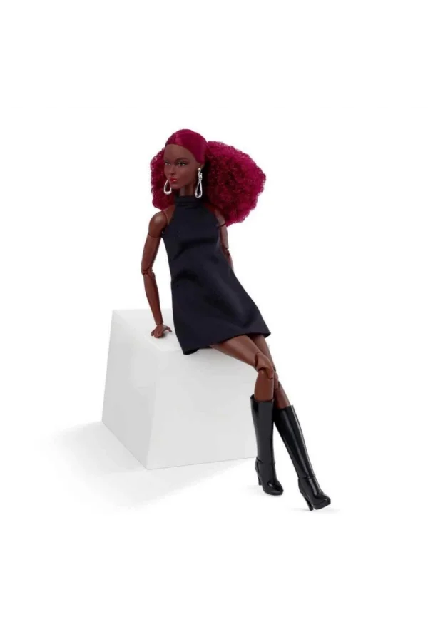 Nessiworld Barbie Basics İkonik Koleksiyon Bebeği Model 03