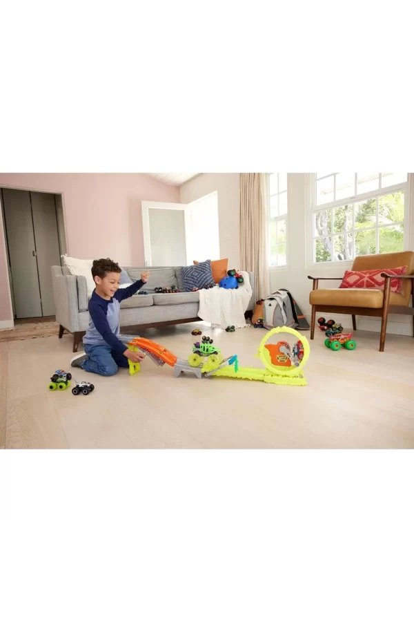 Nessiworld  HXT05 Hot Wheels Monster Trucks Power Smashers Oyun Seti