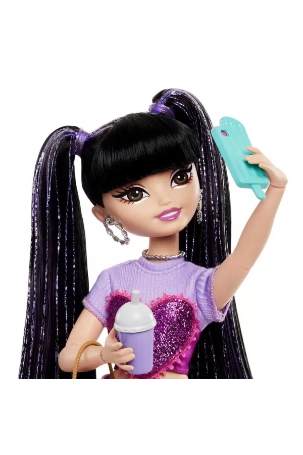 Nessiworld  HYC24 Barbie Dream Besties Ana Karakter Bebekler Renee