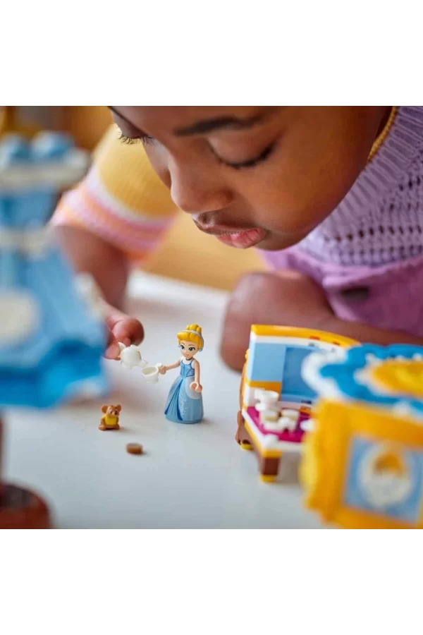 Nessiworld LEGO Disney Princess Sindirellanın Elbisesi