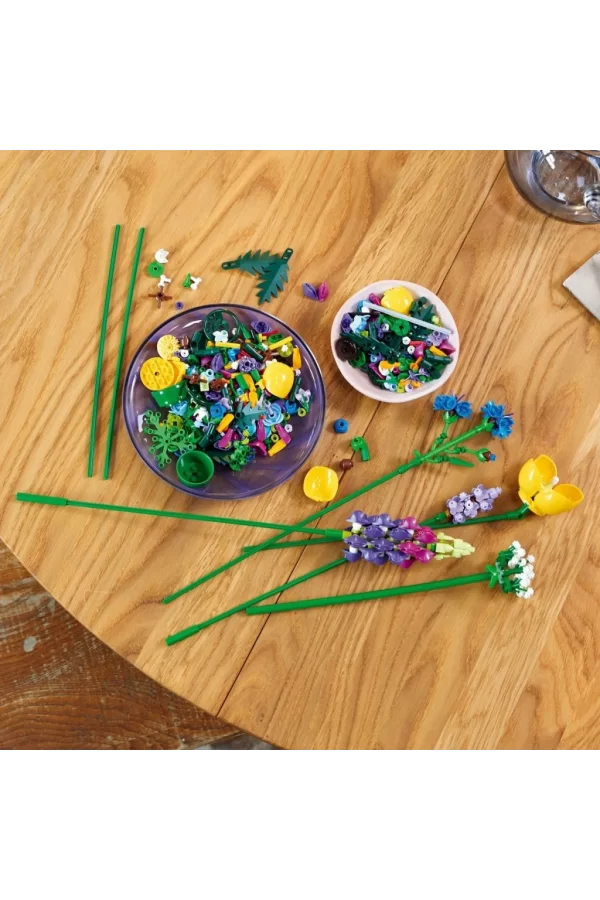 Nessiworld  LEGO Icons Kır Çiçekleri Buketi 10313