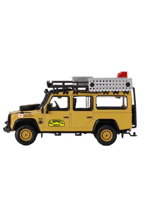 Nessiworld  Mini GT 1/64 Land Rover Defender 110 1989 Camel Trophy Amazon Team Japan